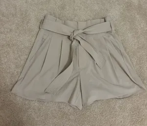 Athleta Skyline Shorts II thumbnail 1