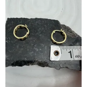 NWOT Gold Tone Paw‎ Print Hoop Earrings Cute Pet Lover Huggie Hoops thumbnail 7