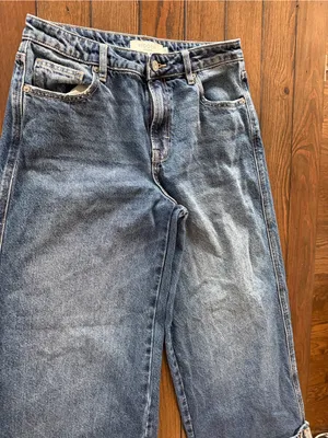 Hidden Wide Leg Cuffed Jeans Size 26 | Trendy Medium Wash Denim thumbnail 6