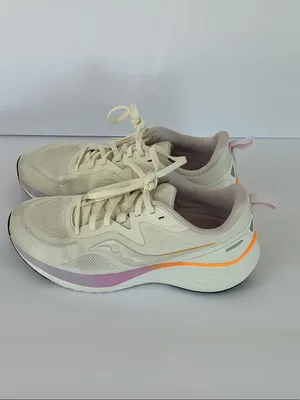 Saucony Women's Cream Running Sneakers with Pastel Pink and Orange Accents thumbnail 4