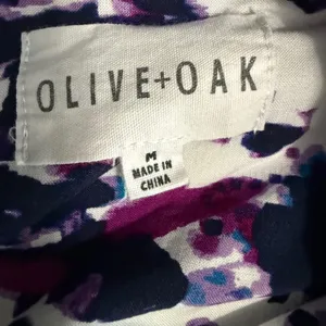 Olive and Oak Abstract Print Purple Blue White Sleeveless Blouse Size Medium thumbnail 7
