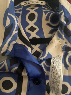 ZARA Blue & White Patterned Satin Button-Down 💙✨ thumbnail 6