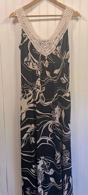 Soma intimates floral v-neck maxi dress thumbnail 1