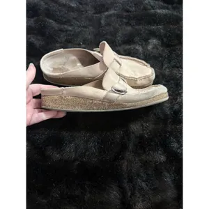 Birkenstock Buckley Size 39 8.5 Tan Suede Slip-On Clogs With Buckle & Cork Sole thumbnail 6