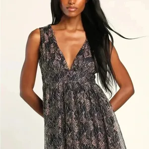 Lulus Tawny Navy Blue and Gold Metallic Lace Skater Dress Size Small NWT thumbnail 3