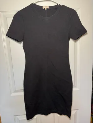 Aritzia Homecoming Little Black Dress Bodycon Size 2 Mini thumbnail 1