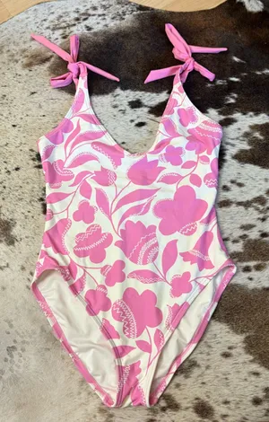 KATE SPADE Shoulder Bow Tie V-Neck One Piece Swimsuit In Surf Pink Size‎ Medium thumbnail 1