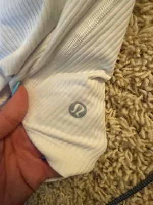 Lululemon off shoulder tank thumbnail 4