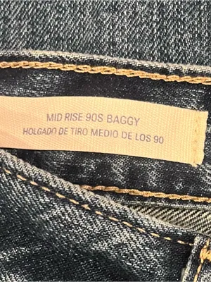 🌺New Universal Thread Mid Rise 90’S Baggy Jeans Size 8🌺 thumbnail 4