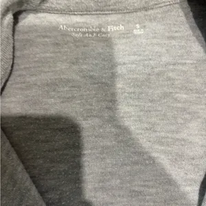 Abercrombie and fitch sz medium soft AF light weight sweater thumbnail 3