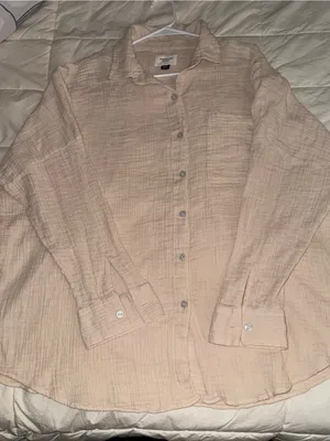 American Eagle Outfitters Cream Long-Sleeve Button-Down Shirt thumbnail 5