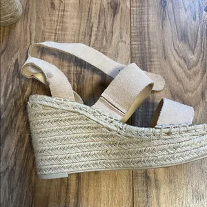 Dolce Vita Light Pink Suede Wedge Sandals thumbnail 3