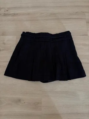 Hollister Pleated Mini Skirt thumbnail 2