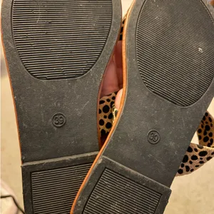 Cheetah Print Sandals Size 9 thumbnail 2