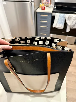 Marc Jacobs Leather Tote thumbnail 8