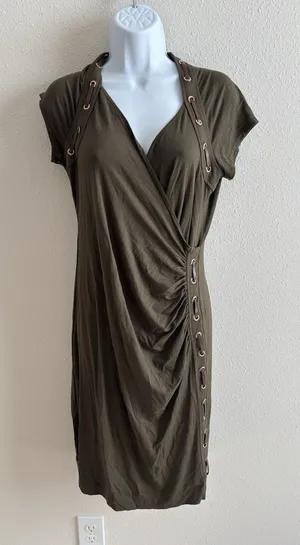Carmen Marc Valvo‎ Olive Faux Leather Gold Grommets Wrap Dress Large thumbnail 1