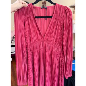 Zara Pleated Satin Dress Red Size Medium‎ 1131/850/600 Blogger Favorite thumbnail 5