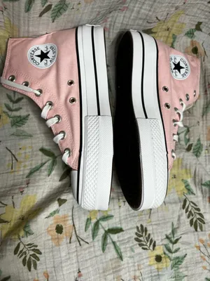Converse Chuck Taylor Hi Lift Platform High Top Pink Sneakers thumbnail 3