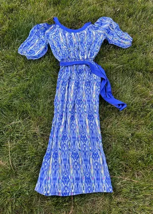 Hot and Hollywood cold shoulder maxi dress size medium blue, yellow white spring thumbnail 1