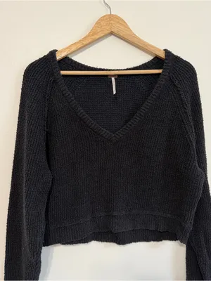 Free People Textured Knit V Neck Sweater Size Small Crop Black thumbnail 3