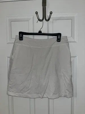 White Golf Skirt Size M thumbnail 1