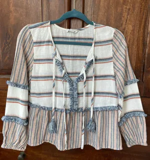 American Eagle top thumbnail 1