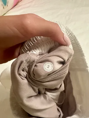 Lululemon Hotty Hots 4” thumbnail 3