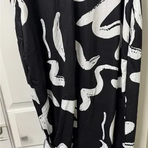 Black & White Abstract Maxi Dress – Size XL – NWT – Summer Outing Ready thumbnail 9