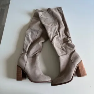 Mi.im Womens Taupe Faux Suede Slouchy Tall Block Heel Boots Size 7.5 Pointed Toe thumbnail 6