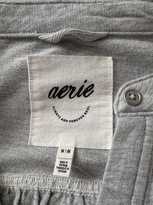 NWT Women’s aerie Light Gray Oversized Button-Down Shirt Size M thumbnail 2