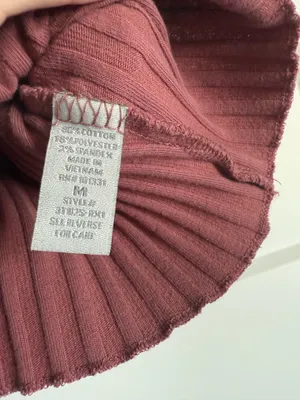 Charlotte Russe Pink crop top thumbnail 4