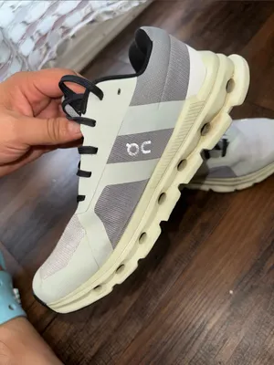 On Cloudrunner running sneakers in the Frost/Aloe colorway thumbnail 7