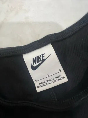 Nike Air Black Cropped Tank Top Size Large thumbnail 4