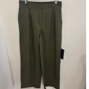 Lulus Olive Green Wide Leg Trousers High Waisted Pleated Dress Pants Size 12 NEW thumbnail 2