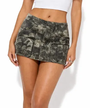 Edikted Olive Camo Micro Mini Skirt XS Cargo Utility Low Rise 12'' Length NWT thumbnail 1