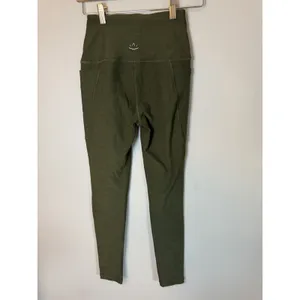 Beyond Yoga High Waisted Spacedye Capri Leggings Pockets Green Sz S NEW thumbnail 9