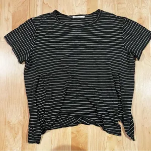 Le Lis Striped Split Side Short Sleeve T-Shirt Women’s Medium thumbnail 1