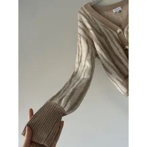 Lucy Paris Zebra Patterned Tan & Cream Cropped Cardigan Size Medium Soft Cozy thumbnail 9