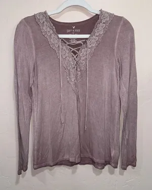 American Eagle Lavender Ombre Soft & Sexy Floral Lace V neck tee thumbnail 1