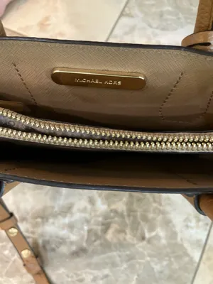MICHAEL MICHAEL KORS. Mercer Medium Pebbled Leather Crossbody Bag thumbnail 7