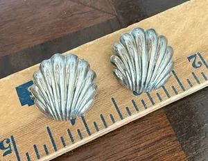Vintage Silver Tone Earrings thumbnail 1