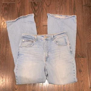 Levi’s 70’s high flare jeans size 31 thumbnail 2
