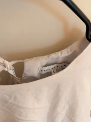 white top thumbnail 2