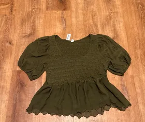 Old Navy Blouse thumbnail 2