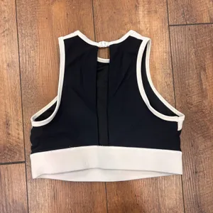 Kyodan Sports Bra Athletic Tank Size Medium Black White Open Back Sleeveless thumbnail 6