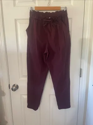 Lululemon Keep Moving Pant Cassis Burgundy Size 8 thumbnail 4