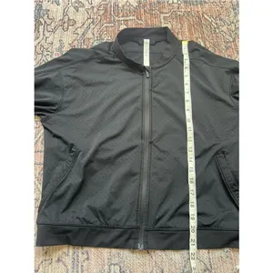 Lululemon Final Lap Jacket Black Perforated Mesh Lightweight Athletic Coat thumbnail 14