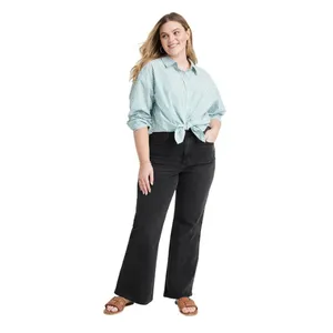NWT Universal Thread Womens High-Rise Flare Jeans 89510034 Black Wash 17 thumbnail 3