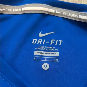 Nike Women's Blue Dri-FIT Top thumbnail 2