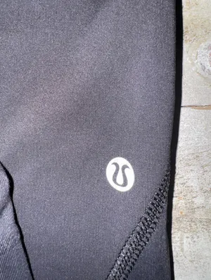 Lululemon Size 4 Inspire Tight Leggings Gold Hardware Rare thumbnail 3